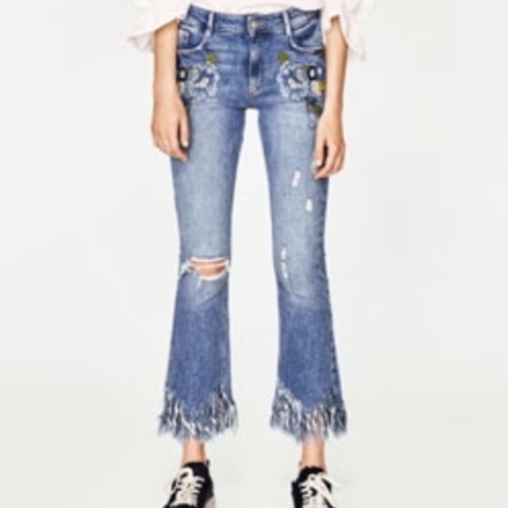 EUC Zara Embroidered Jeans